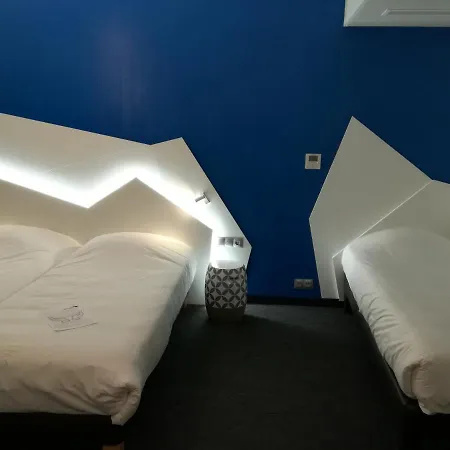 Origami Hotel 4*